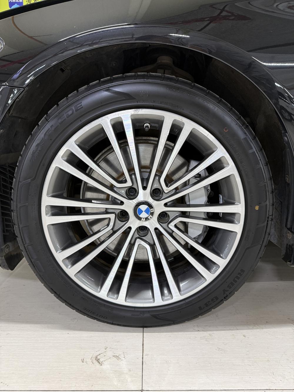 BMW BMW 5-Series
