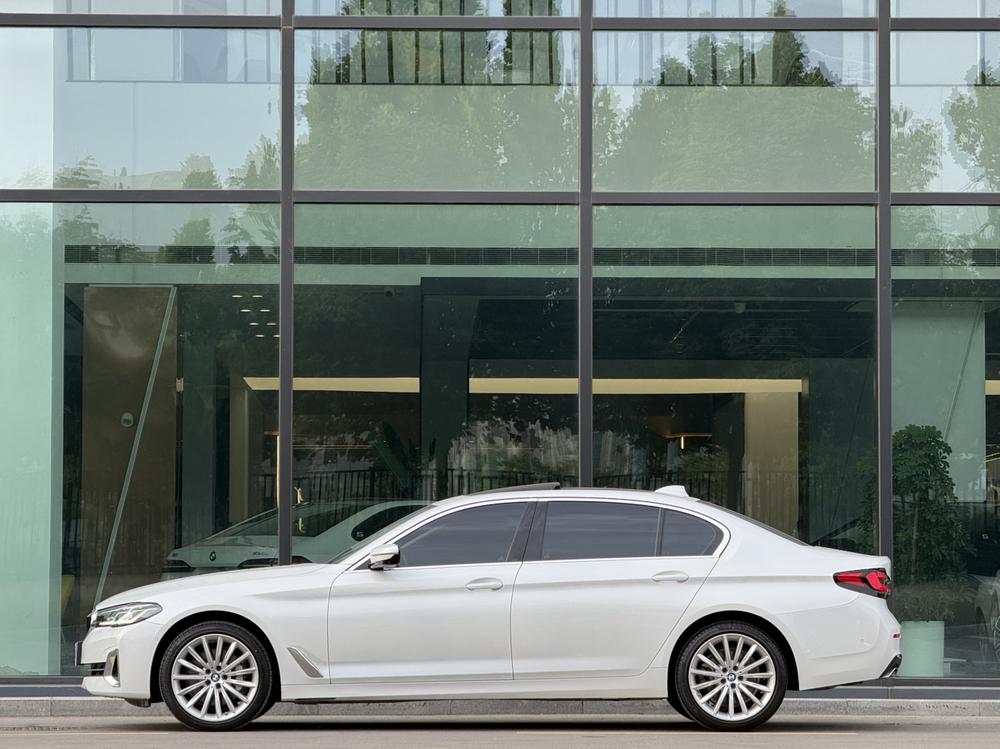 BMW BMW 5-Series