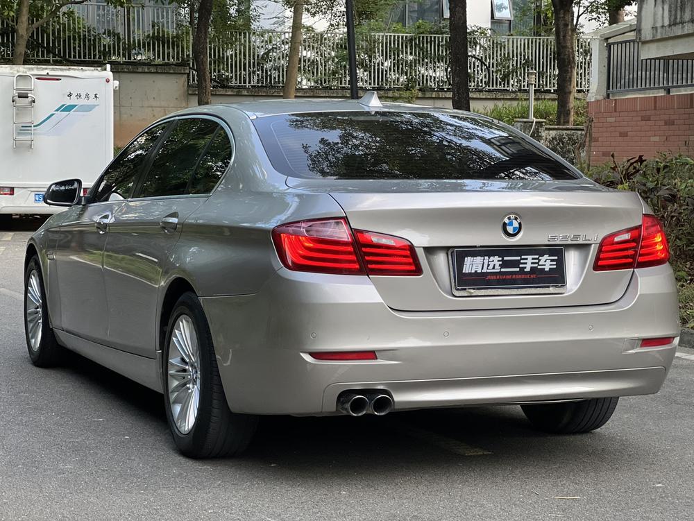 BMW BMW 5-Series