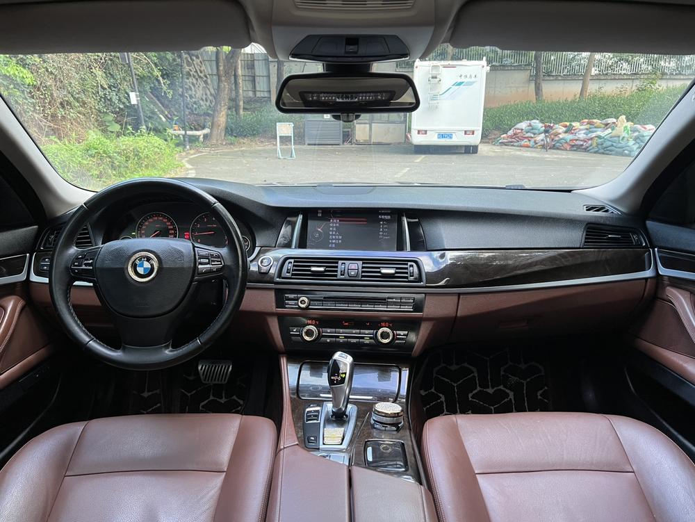 BMW BMW 5-Series