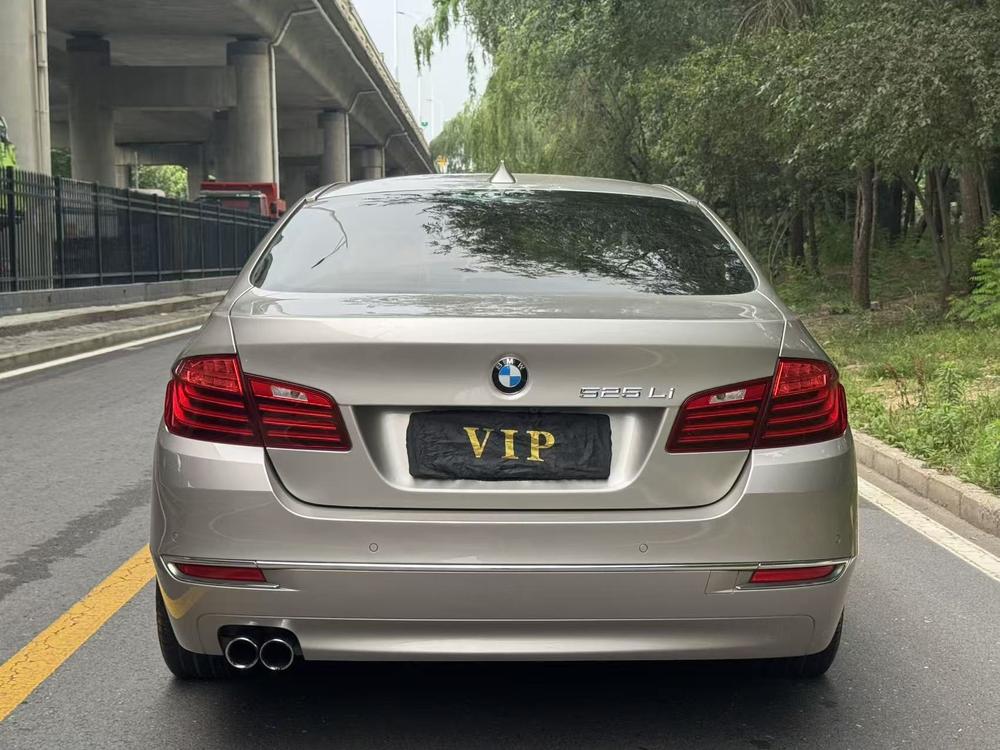 BMW BMW 5-Series