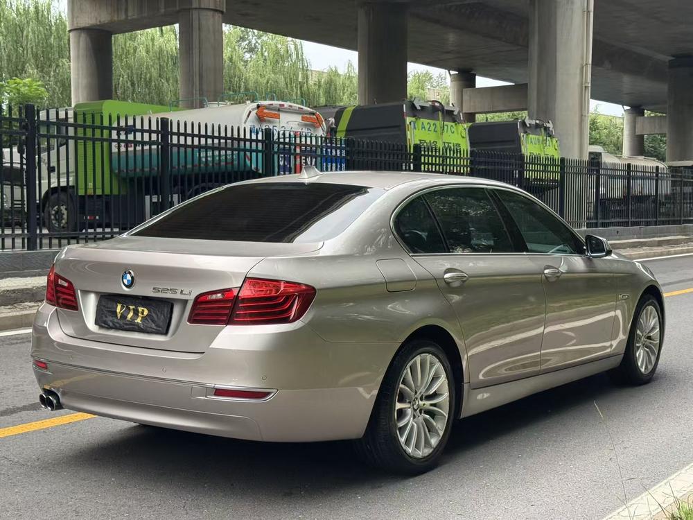 BMW BMW 5-Series