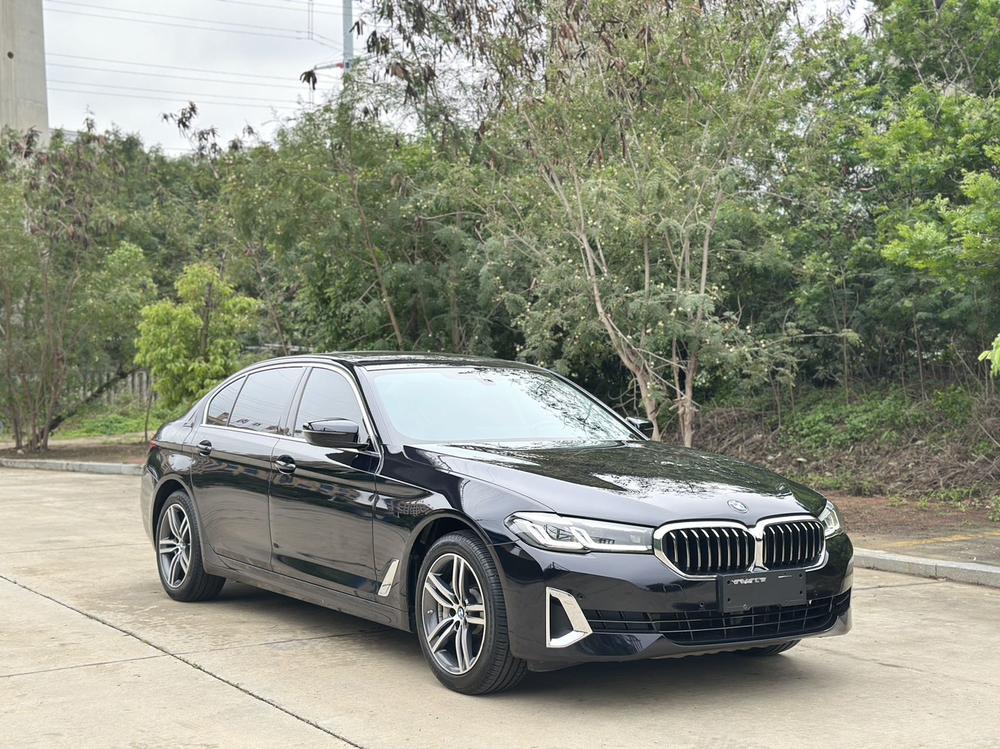 BMW BMW 5-Series