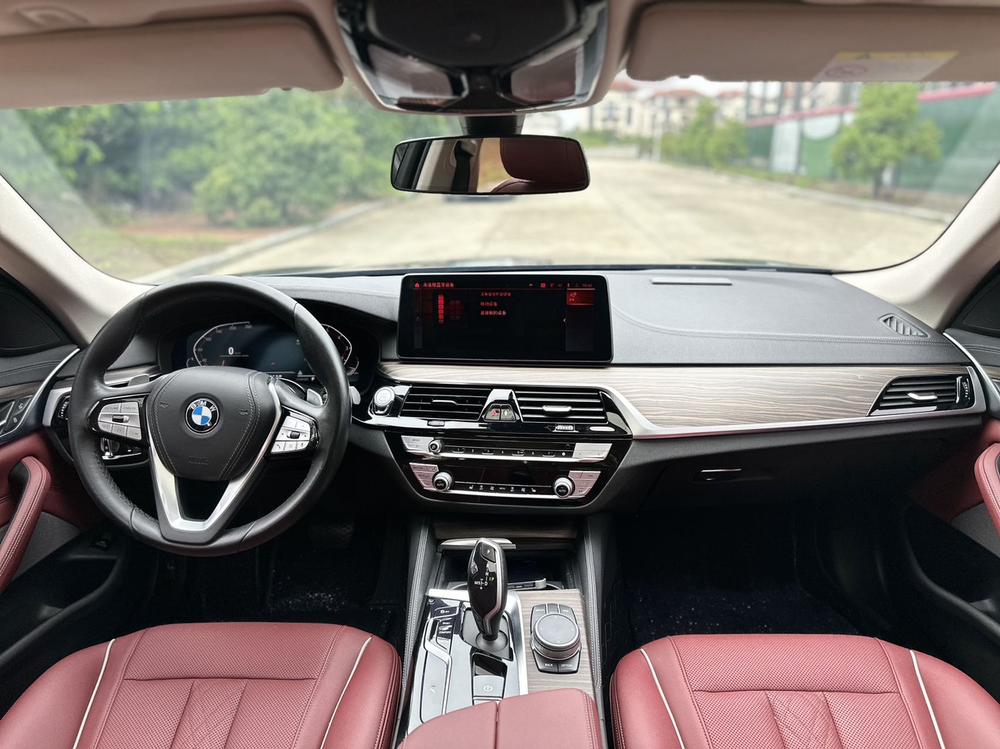 BMW BMW 5-Series