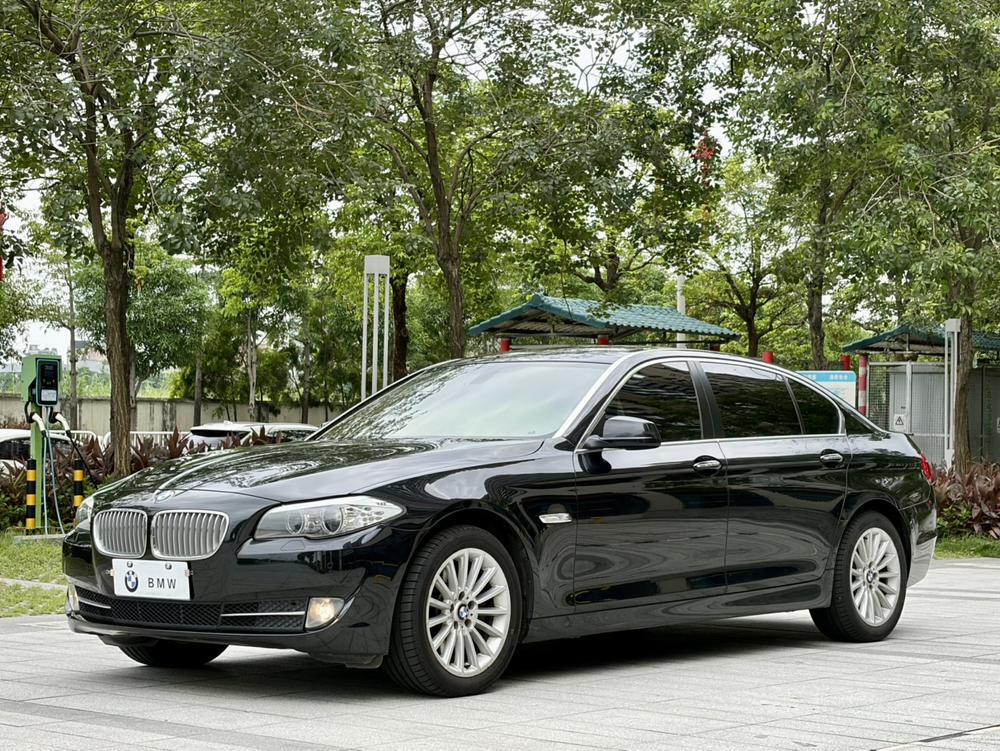 BMW BMW 5-Series