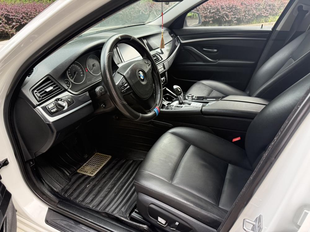 BMW BMW 5-Series