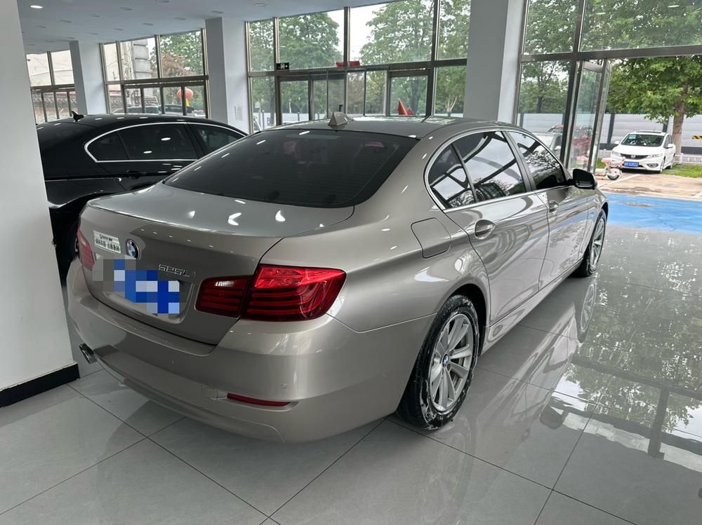 BMW BMW 5-Series