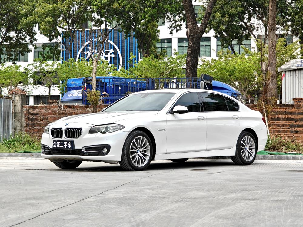 BMW BMW 5-Series