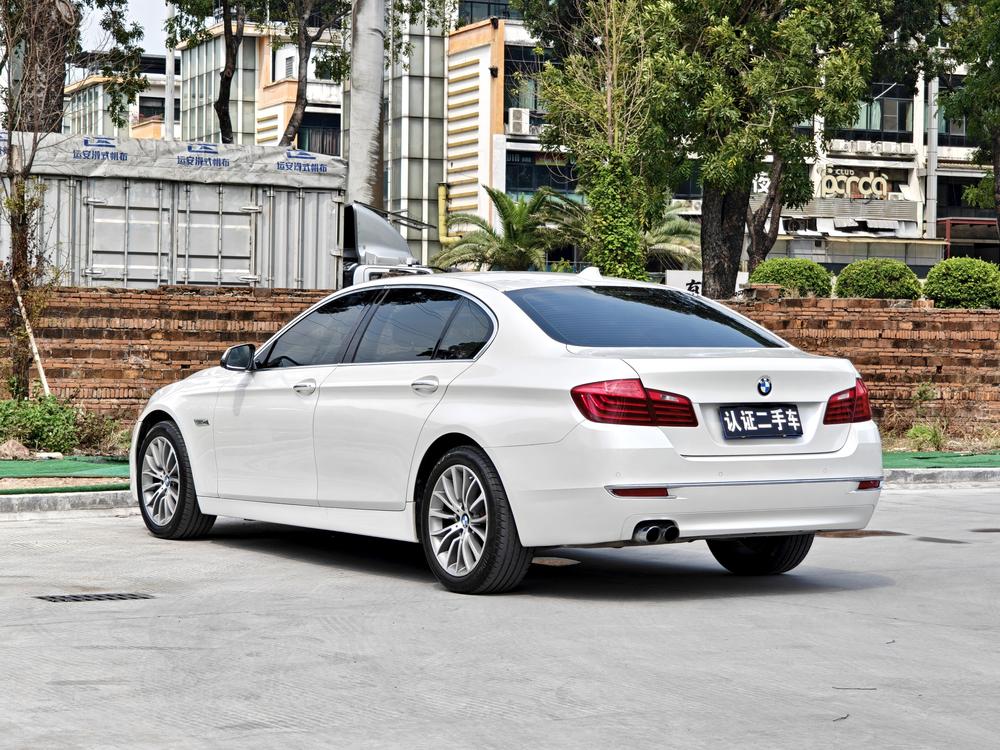 BMW BMW 5-Series