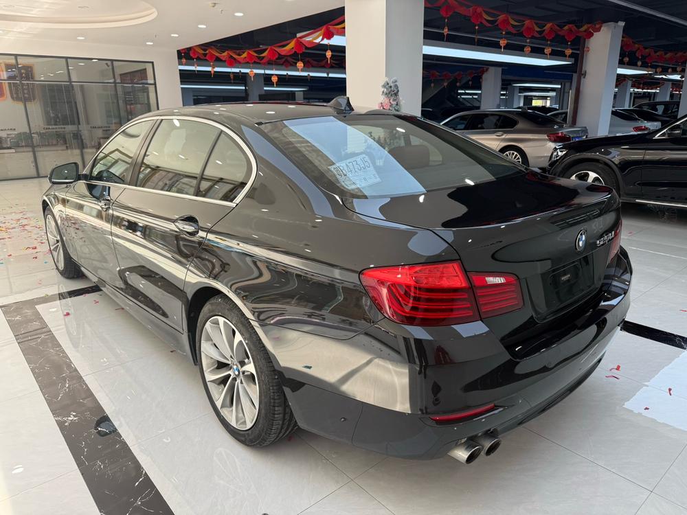 BMW BMW 5-Series
