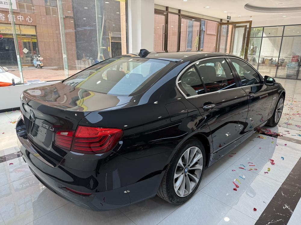 BMW BMW 5-Series