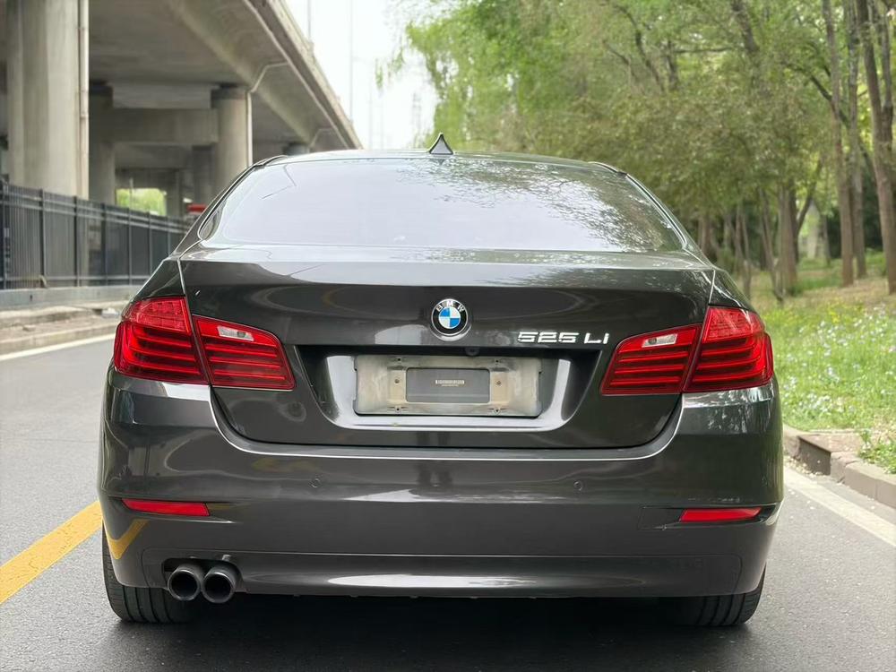 BMW BMW 5-Series