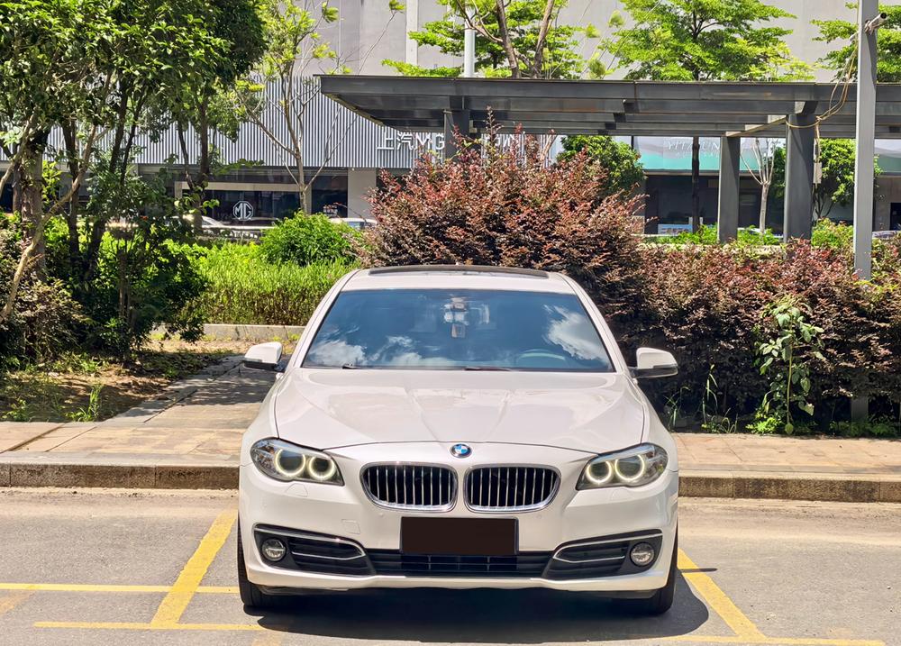 BMW BMW 5-Series
