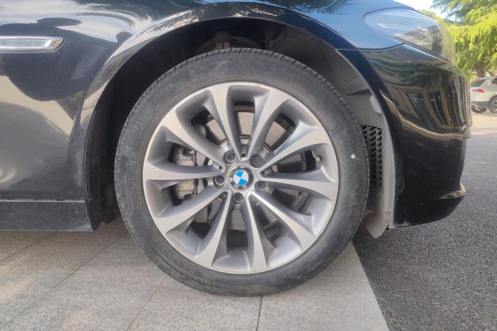 BMW BMW 5-Series