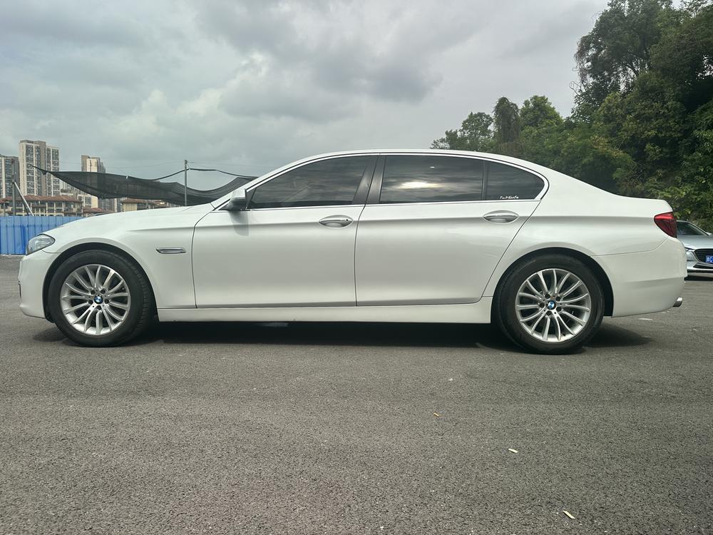 BMW BMW 5-Series