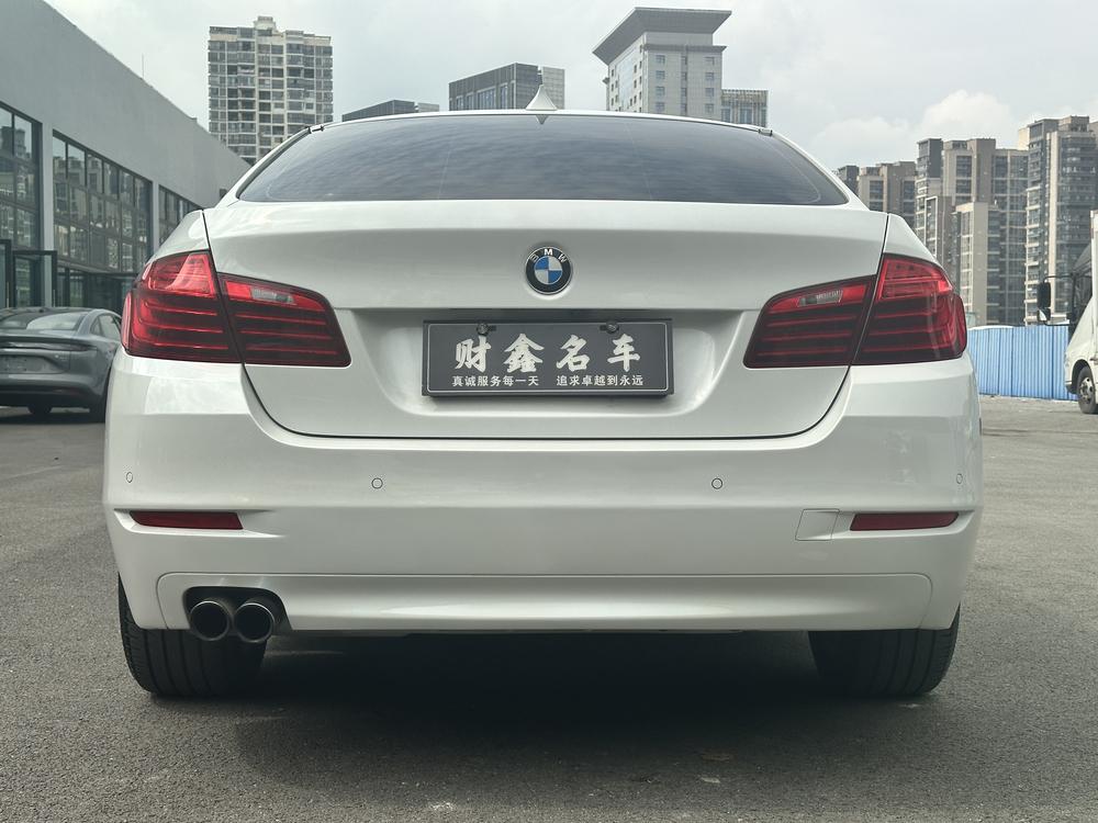 BMW BMW 5-Series