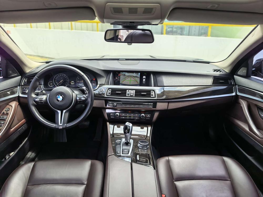 BMW BMW 5-Series