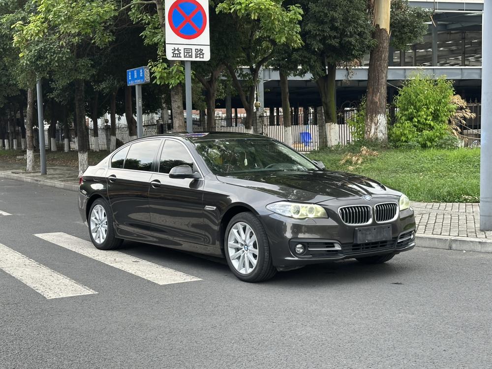 BMW BMW 5-Series