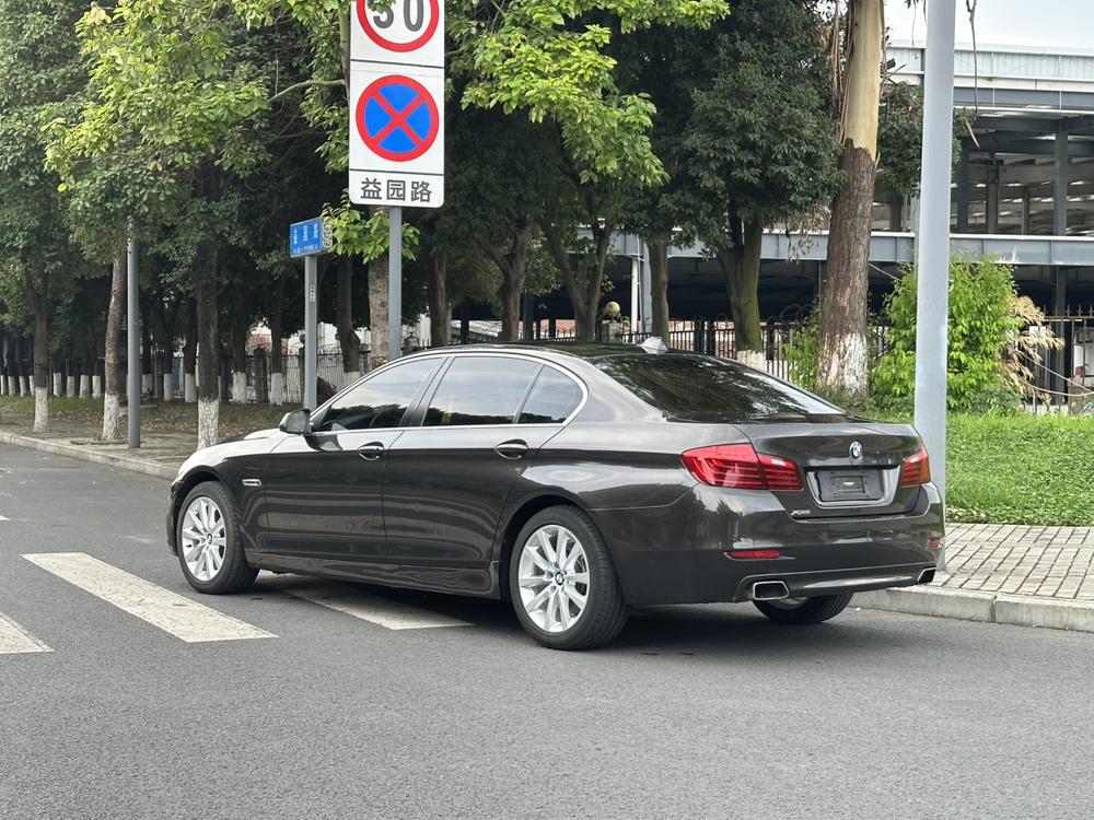 BMW BMW 5-Series