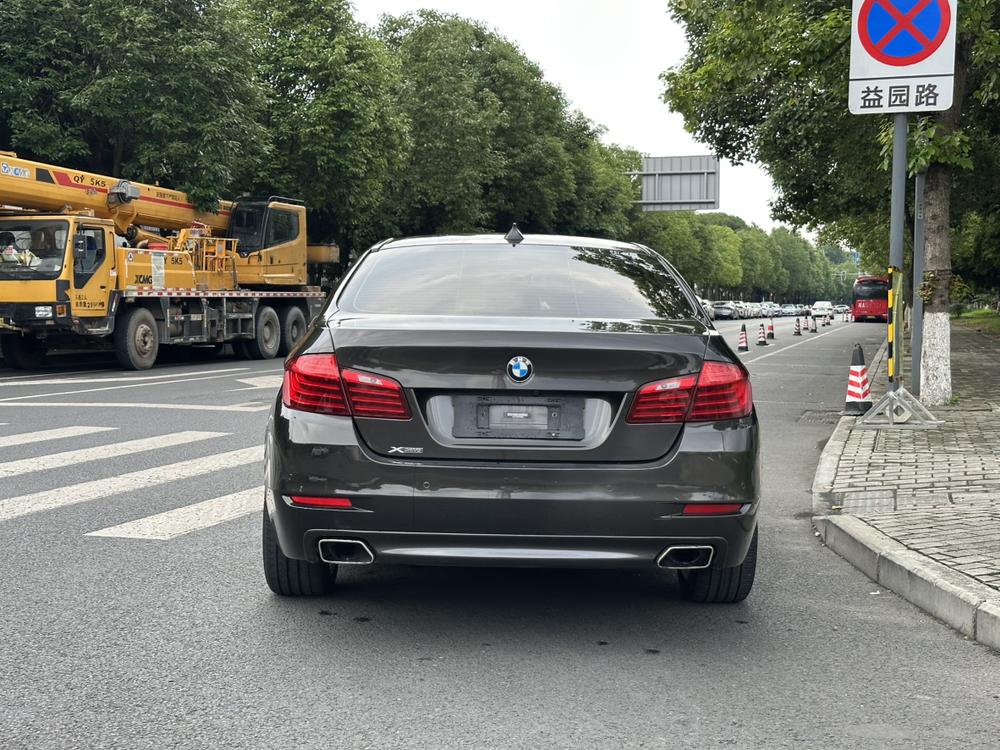 BMW BMW 5-Series