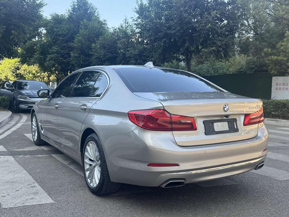 BMW BMW 5-Series