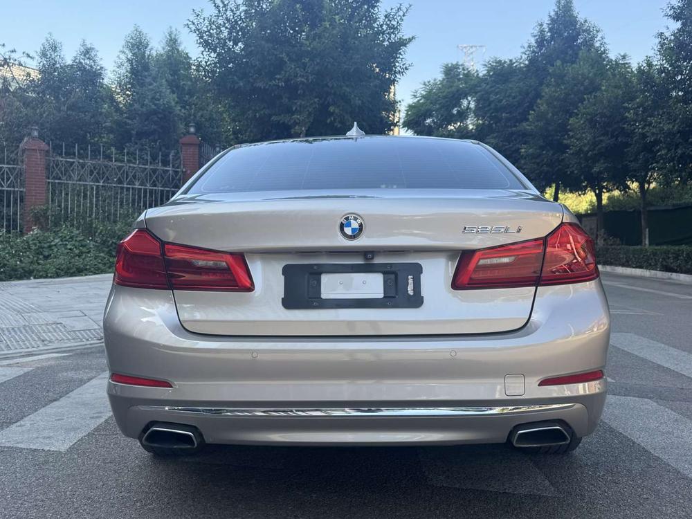 BMW BMW 5-Series