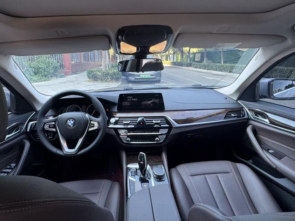 BMW BMW 5-Series