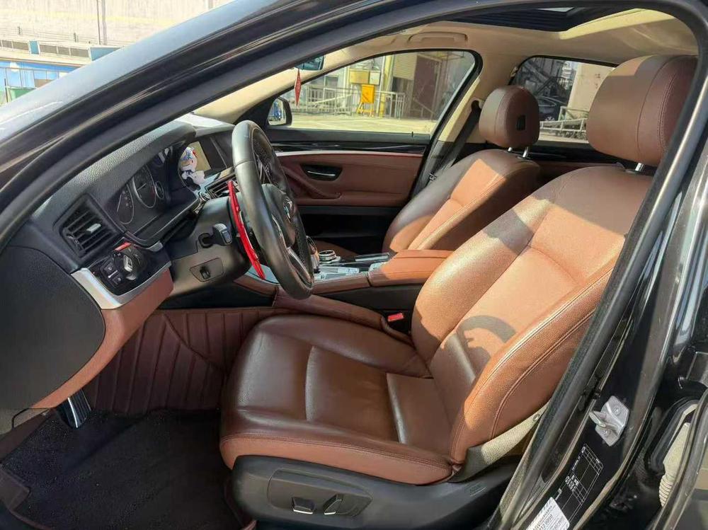 BMW BMW 5-Series