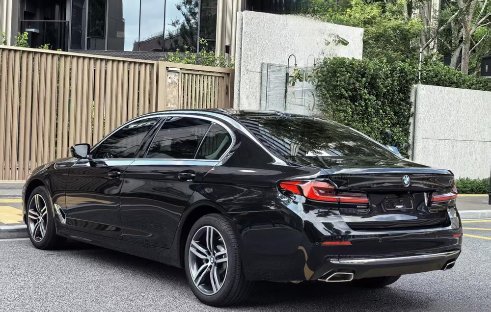 BMW BMW 5-Series
