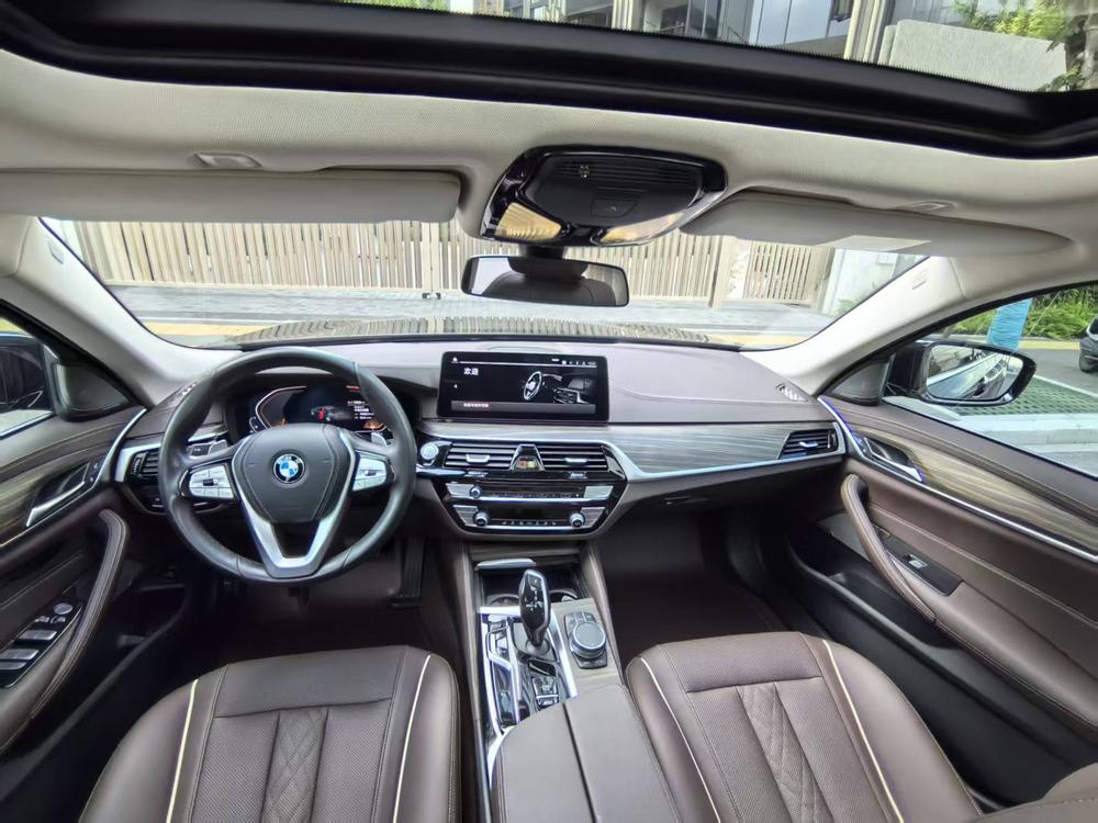 BMW BMW 5-Series
