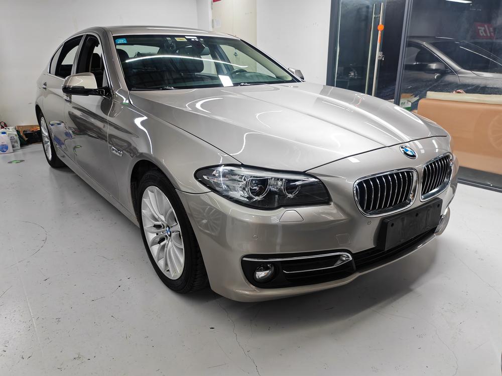 BMW BMW 5-Series