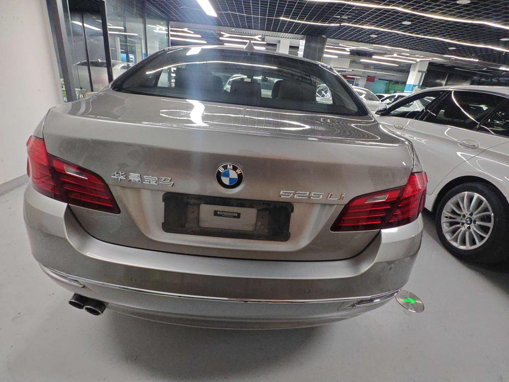 BMW BMW 5-Series