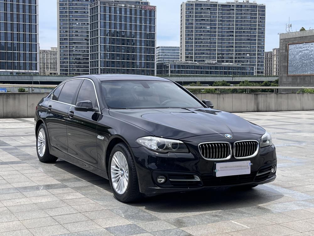 BMW BMW 5-Series