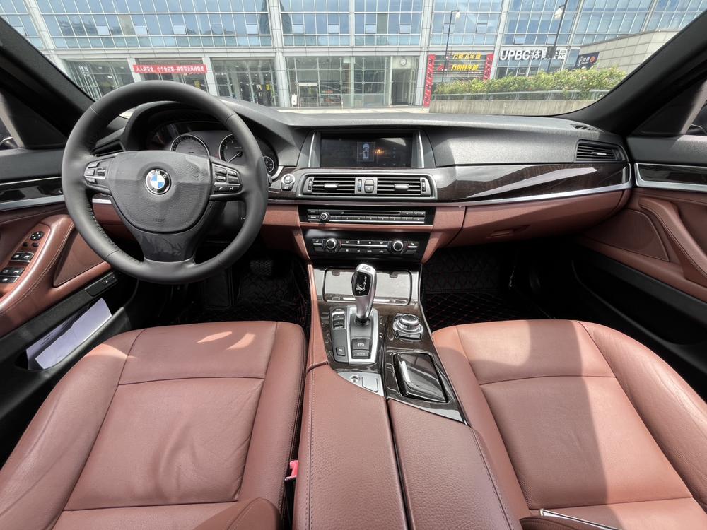 BMW BMW 5-Series