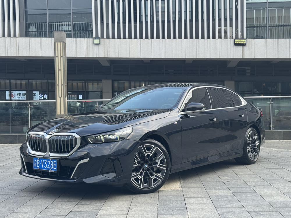 BMW BMW 5-Series