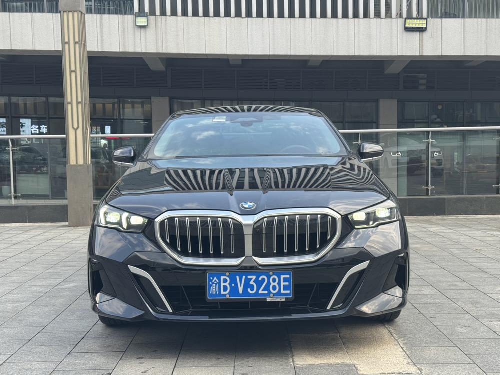 BMW BMW 5-Series
