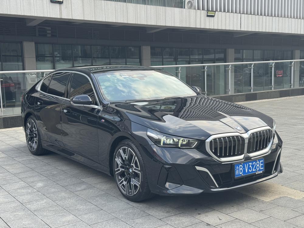 BMW BMW 5-Series