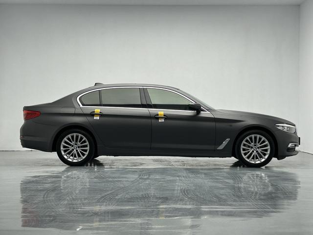 BMW BMW 5-Series