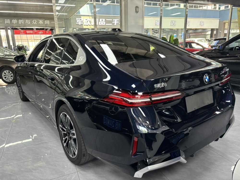 BMW BMW 5-Series