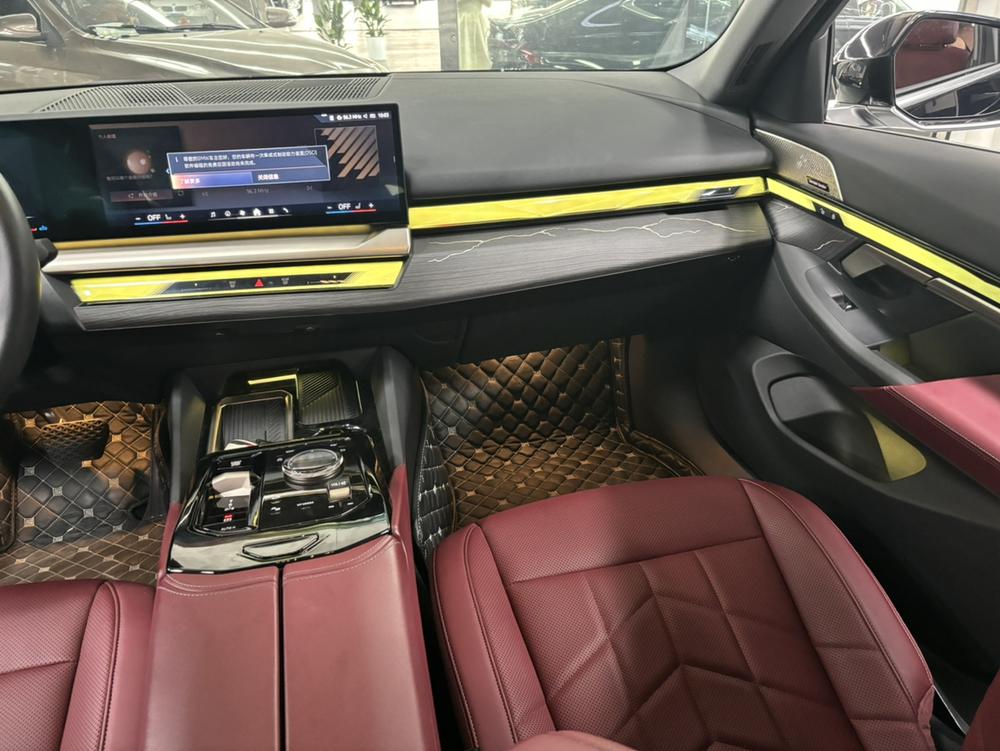 BMW BMW 5-Series