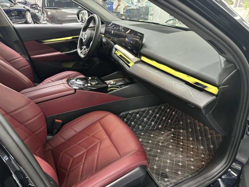 BMW BMW 5-Series