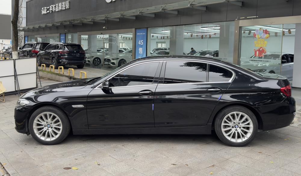 BMW BMW 5-Series