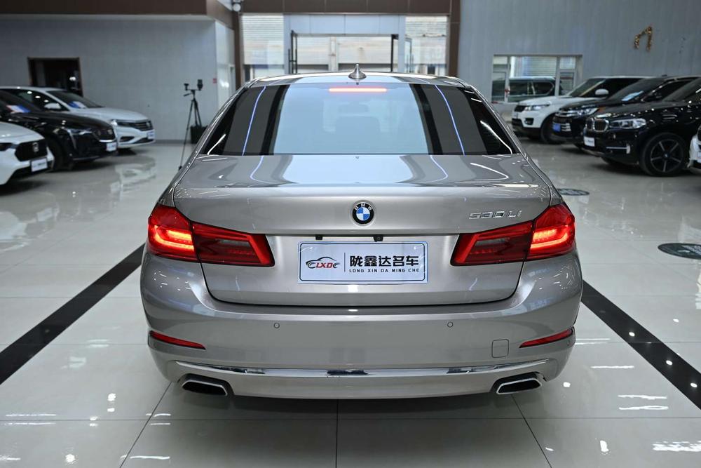 BMW BMW 5-Series