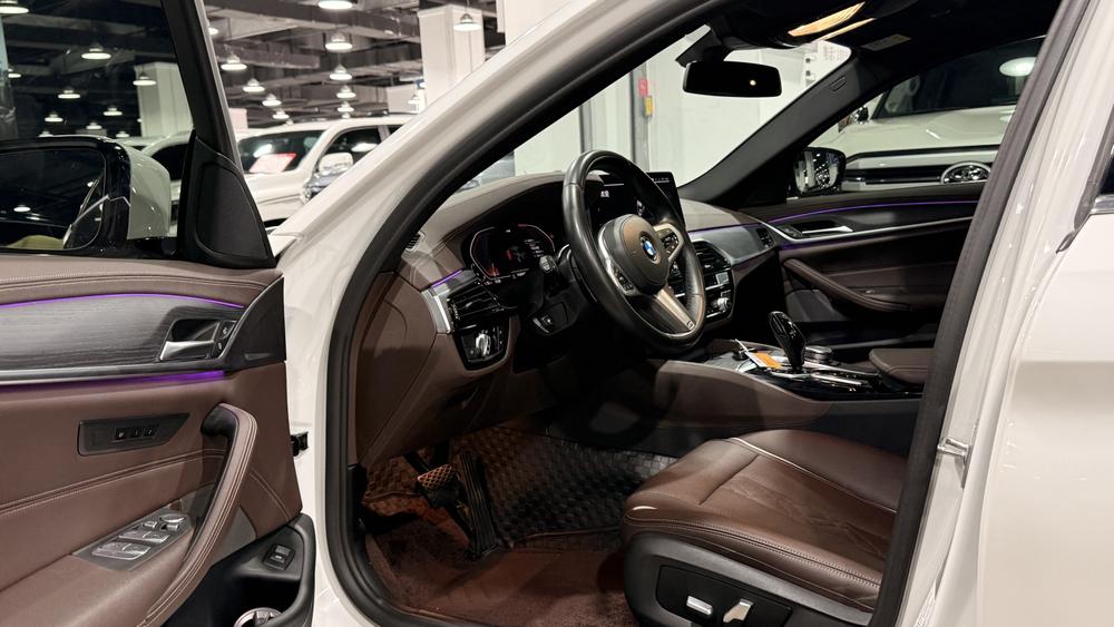 BMW BMW 5-Series