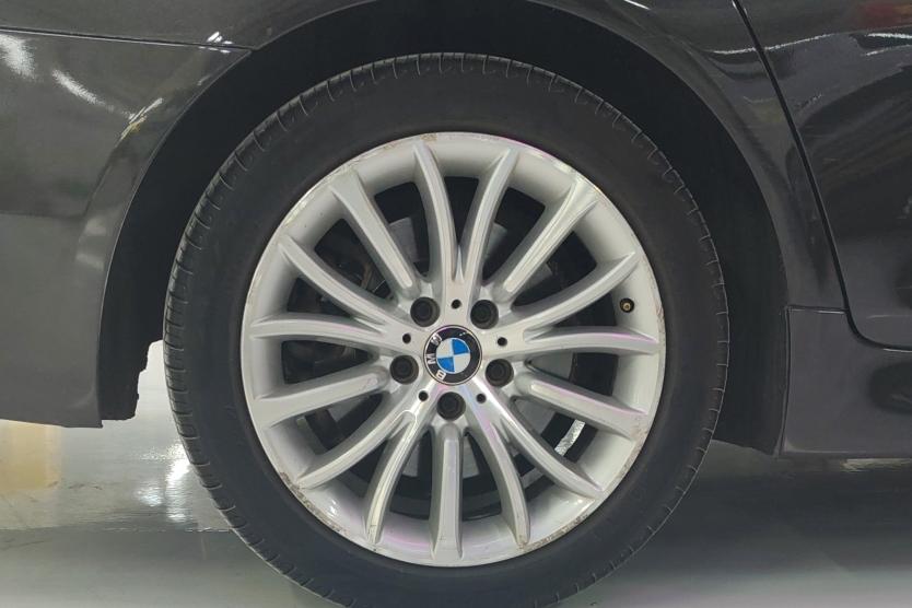 BMW BMW 5-Series