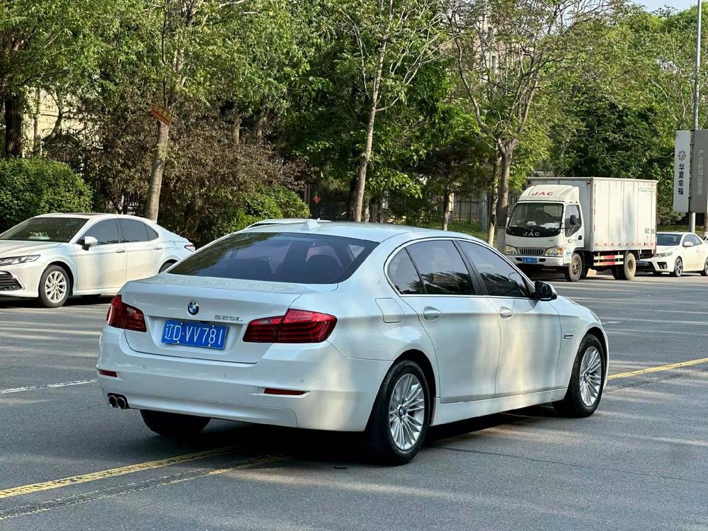 BMW BMW 5-Series