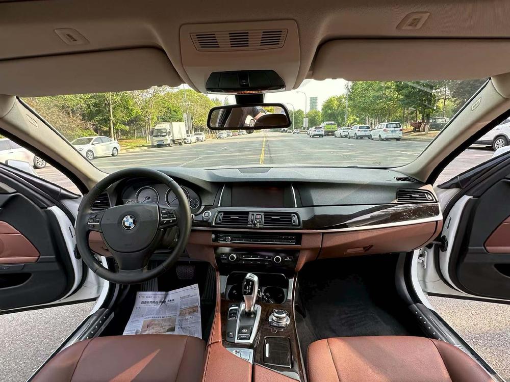 BMW BMW 5-Series