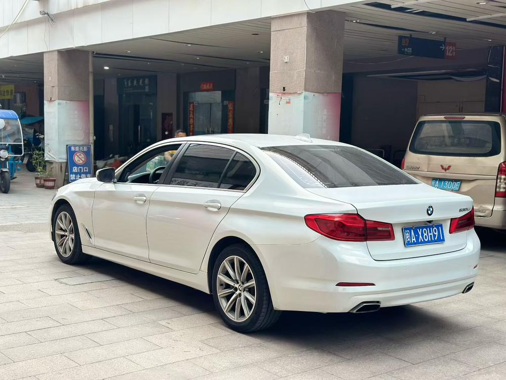 BMW BMW 5-Series