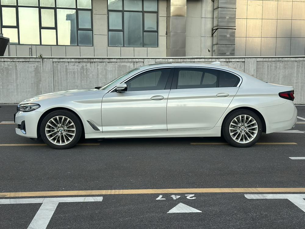 BMW BMW 5-Series