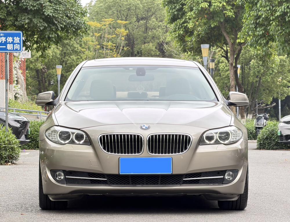 BMW BMW 5-Series